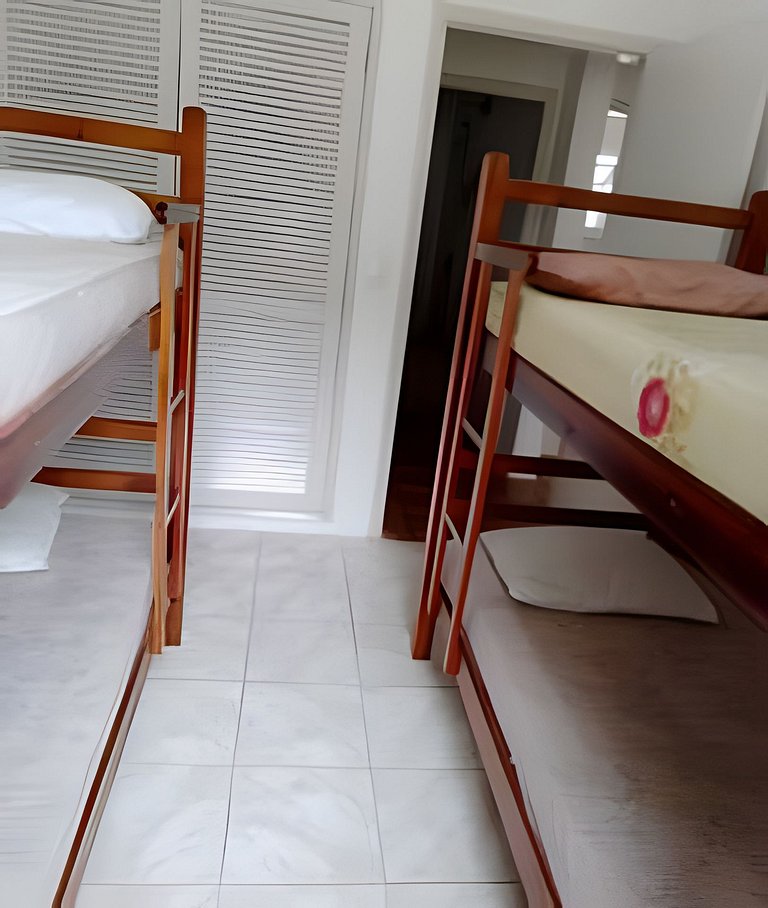 Apto familiar, 33 Pitangueiras