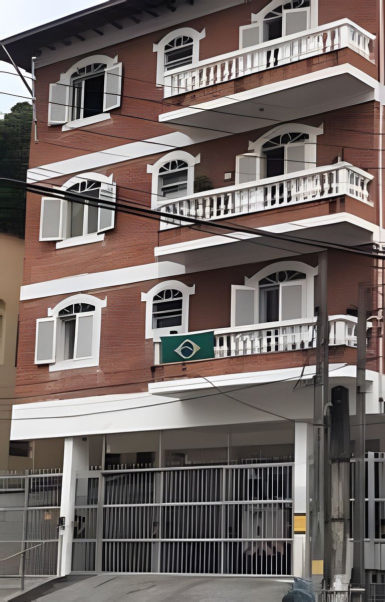 Apto familiar, 33 Pitangueiras