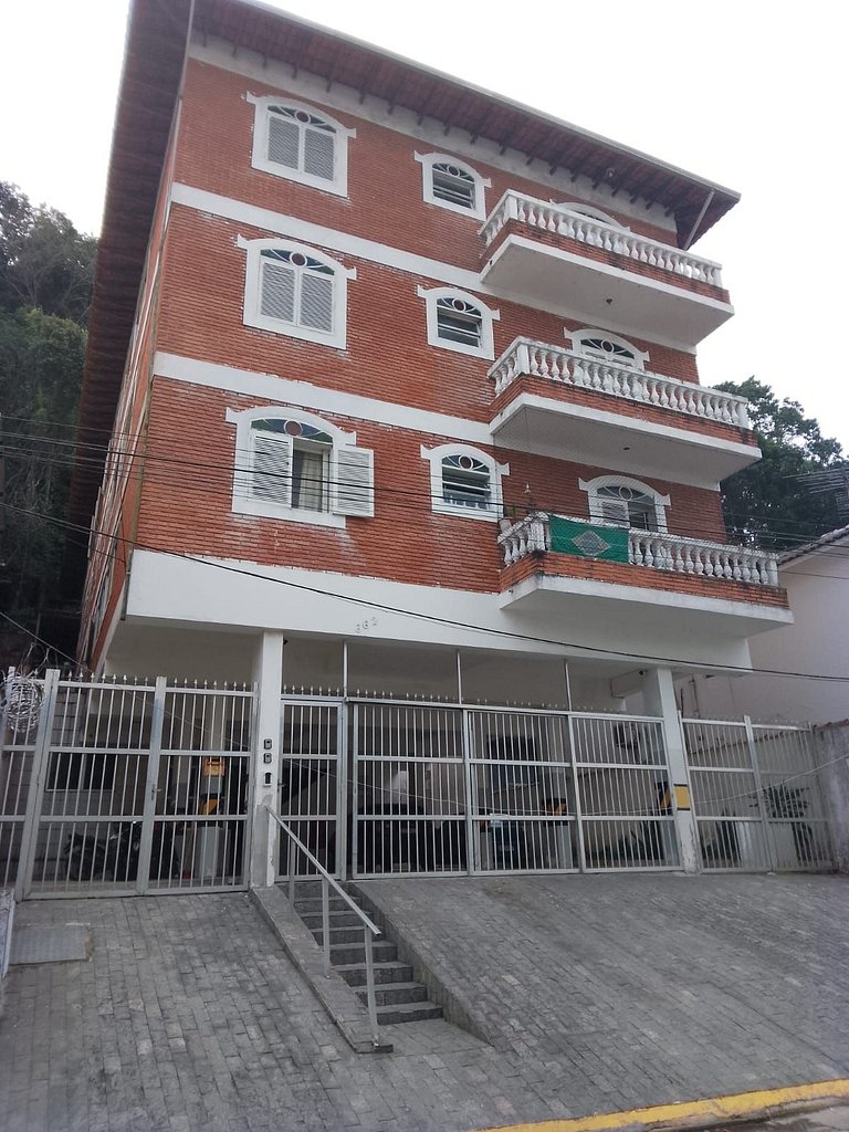 Apto familiar, 31 Pitangueiras